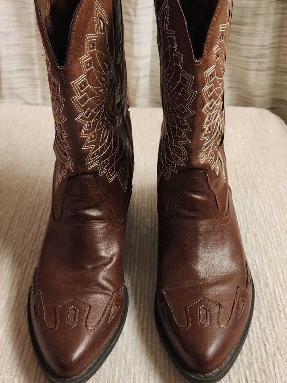 Women's Cowboy Boots Mid-Calf Size 6M